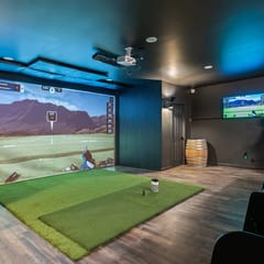 The Distillery - Golf Sim, Hot Tub, Game Room